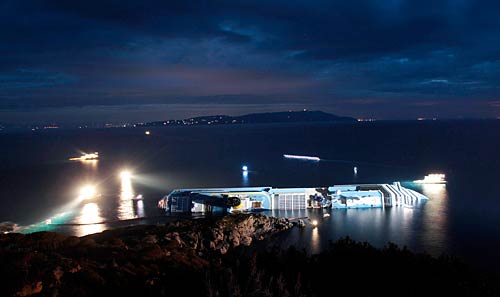 तस्‍वीरों में देखें कैसे डूबा जहाज | वीडियो: कैसे डूबे 3000 करोड़