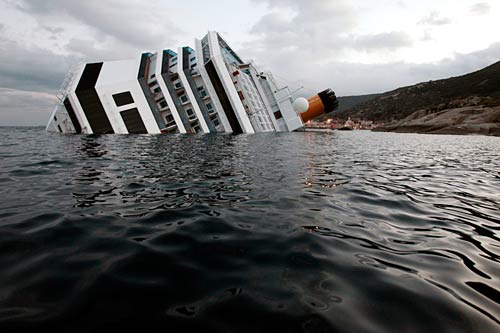 तस्‍वीरों में देखें कैसे डूबा जहाज | वीडियो: कैसे डूबे 3000 करोड़