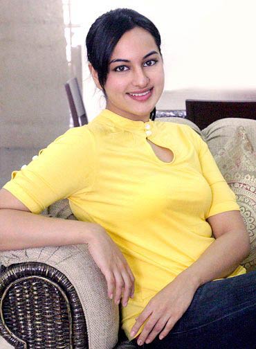 sonakshi-25_011912035158.jpg
