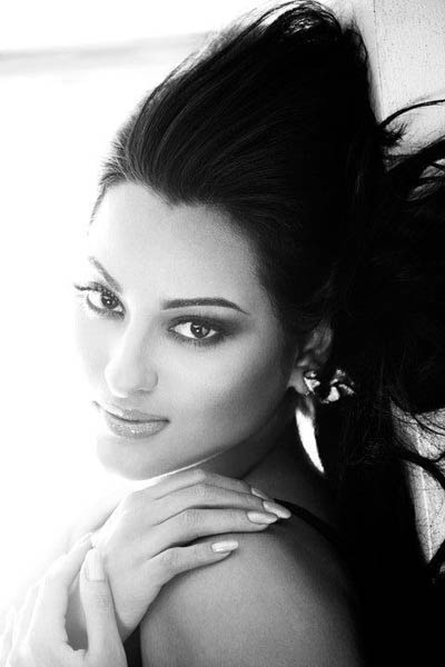 sonakshi-45_011912040134.jpg