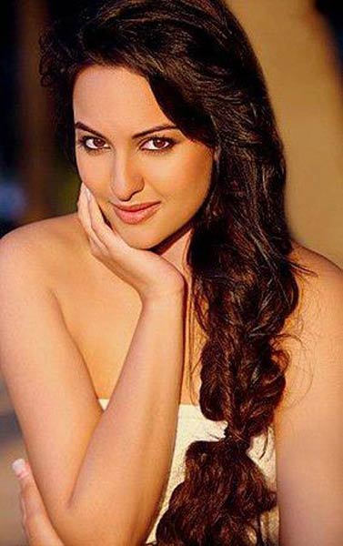 sonakshi-52_011912040134.jpg