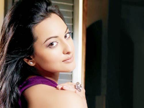 sonakshi-5_011912035158.jpg