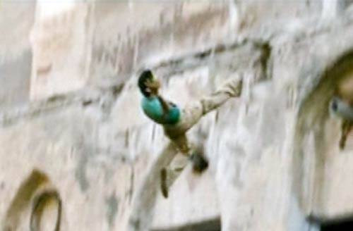 आमिर की फिल्म 'तलाश' का फर्स्ट लुक | 'साहस व खूबसूरती का मेल'