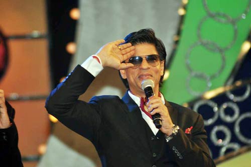 मुंबई पुलिस को बॉलीवुड का सलाम |  सितारों की मस्‍ती