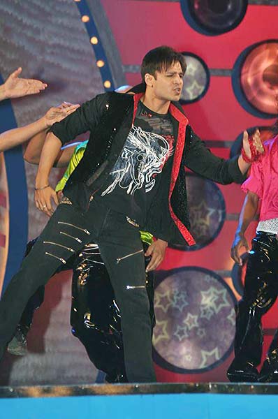 मुंबई पुलिस को बॉलीवुड का सलाम |  सितारों की मस्‍ती