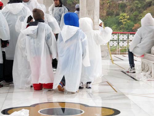 बर्फबारी के बीच 'जय माता दी' की गूंज | विशेष कवरेज