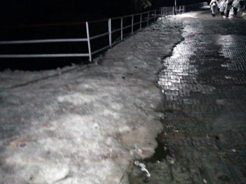 बर्फबारी के बीच 'जय माता दी' की गूंज | विशेष कवरेज