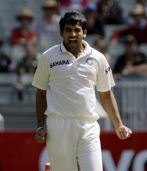 10 जनवरी 2012: तस्‍वीरों में देखें दिनभर की बड़ी खबरें | पढ़ें