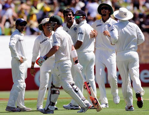 एडिलेड टेस्टः पोंटिंग-क्लार्क का 'हल्लाबोल'  | सचिन पर विशेष