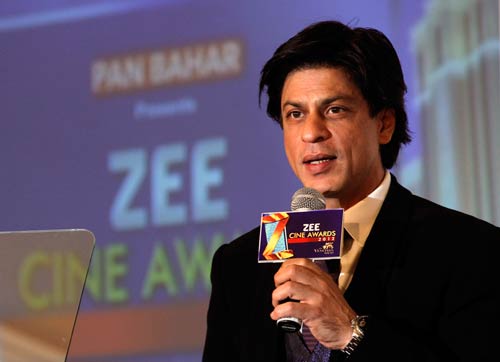 जी सीने अवार्ड समारोह में सितारों की धूम |  सितारों की मस्‍ती