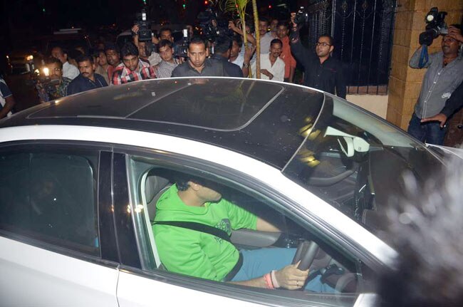 घर लौट आया बॉलीवुड का महानायक | अमिताभ पर विशेष