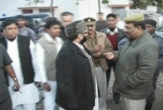 18 फरवरी 2012: तस्‍वीरों में देखें दिनभर की बड़ी खबरें | पढ़ें