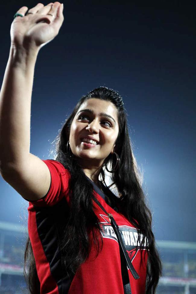 सेलिब्रेटी क्रिकेट लीग में सितारे | सबसे अमीर मॉडल