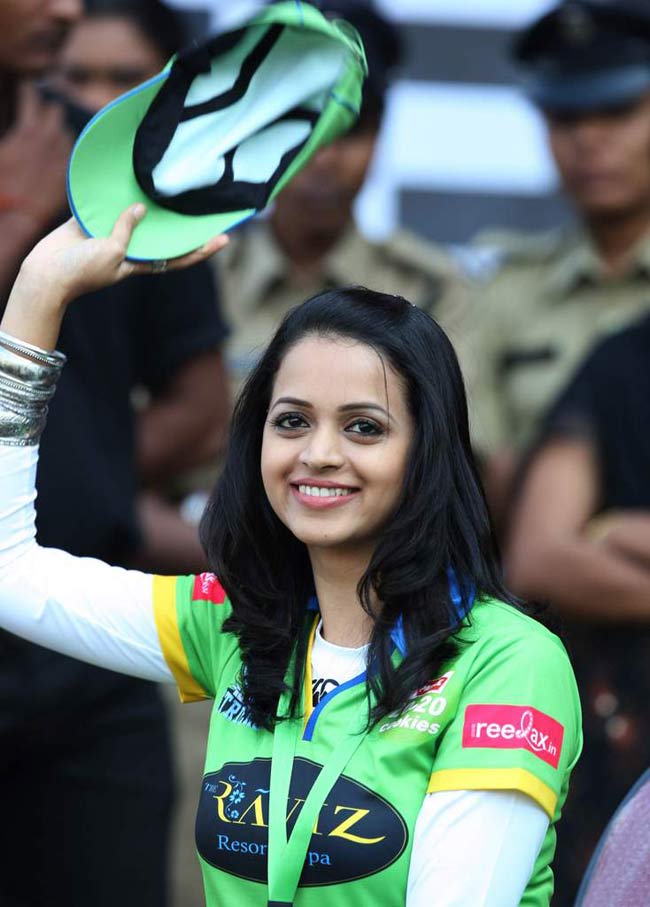 सेलिब्रेटी क्रिकेट लीग में सितारे | सबसे अमीर मॉडल