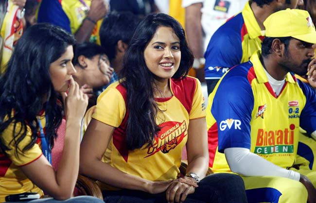 सेलिब्रेटी क्रिकेट लीग में सितारे | सबसे अमीर मॉडल