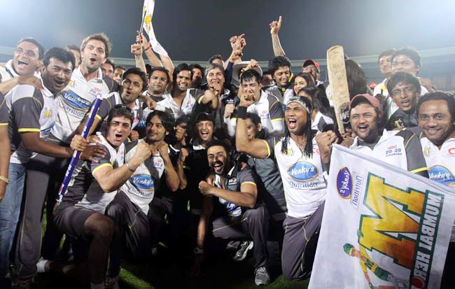 सेलिब्रेटी क्रिकेट लीग में सितारे | सबसे अमीर मॉडल