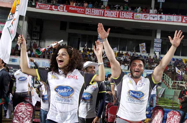सेलिब्रेटी क्रिकेट लीग में सितारे | सबसे अमीर मॉडल