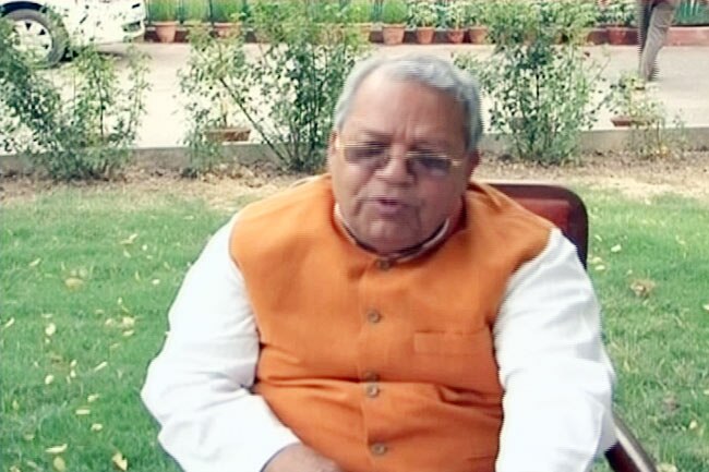 18 फरवरी 2012: तस्‍वीरों में देखें दिनभर की बड़ी खबरें | पढ़ें