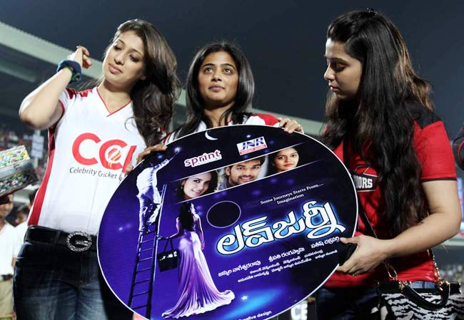 सेलिब्रेटी क्रिकेट लीग में सितारे | सबसे अमीर मॉडल