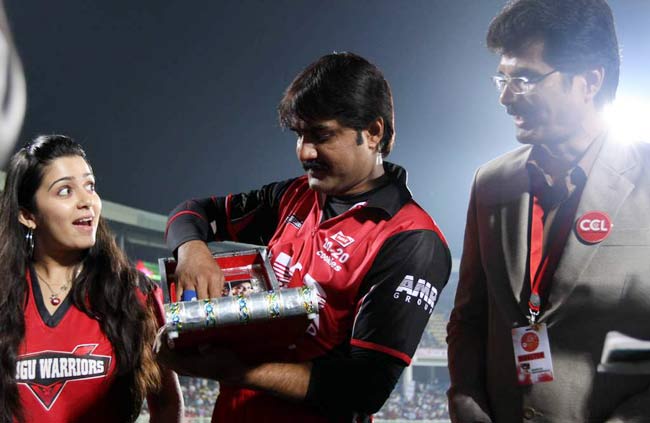 सेलिब्रेटी क्रिकेट लीग में सितारे | सबसे अमीर मॉडल