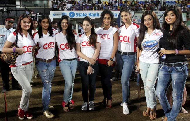 सेलिब्रेटी क्रिकेट लीग में सितारे | सबसे अमीर मॉडल