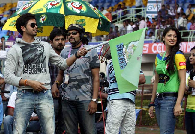 सेलिब्रेटी क्रिकेट लीग में सितारे | सबसे अमीर मॉडल