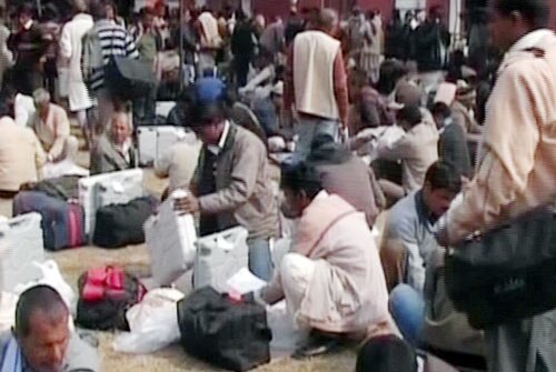 तस्‍वीरों में यूपी के चुनावी घमासान का दूसरा दौर...