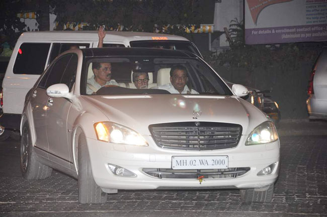 घर लौट आया बॉलीवुड का महानायक | अमिताभ पर विशेष