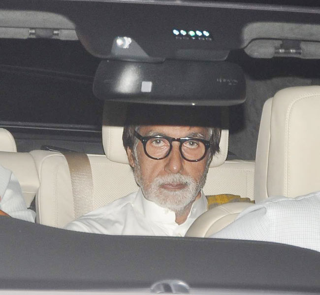 घर लौट आया बॉलीवुड का महानायक | अमिताभ पर विशेष