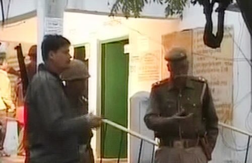 तस्‍वीरों में यूपी के चुनावी घमासान का दूसरा दौर...