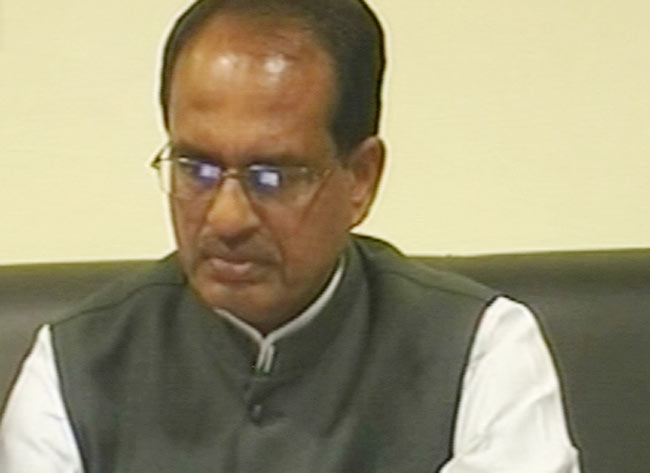 18 फरवरी 2012: तस्‍वीरों में देखें दिनभर की बड़ी खबरें | पढ़ें