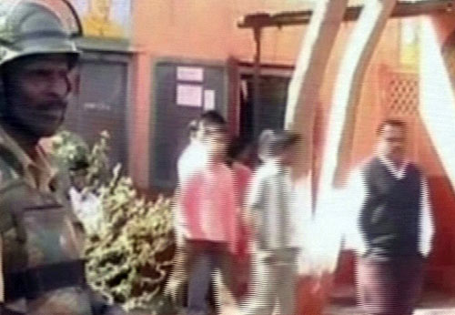 तस्‍वीरों में यूपी के चुनावी घमासान का दूसरा दौर...