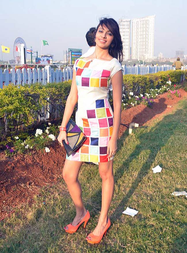 सितारों से गुलजार हुई एजीपी रेस । सितारों की मस्‍ती