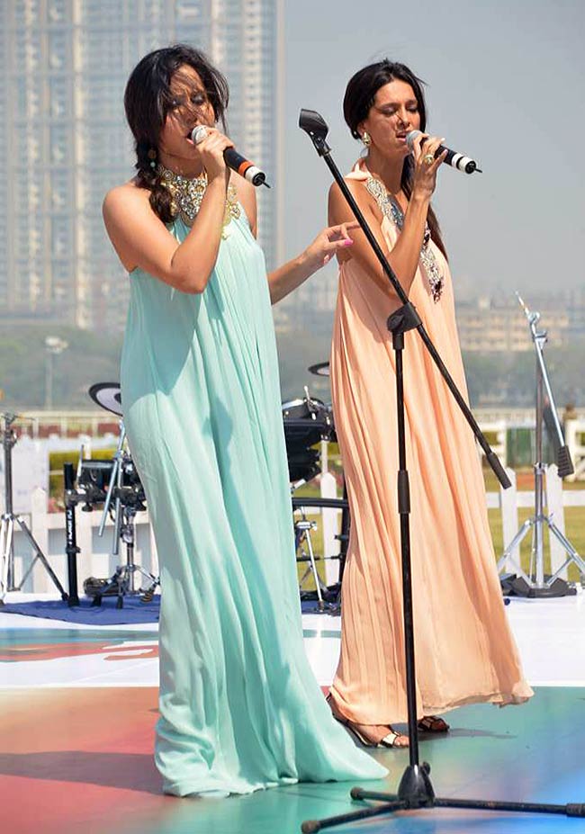 सितारों से गुलजार हुई एजीपी रेस । सितारों की मस्‍ती