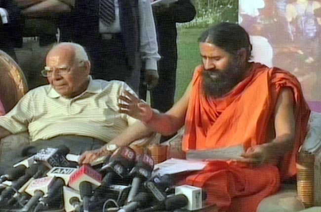 23 फरवरी 2012: तस्‍वीरों में देखें दिनभर की बड़ी खबरें | पढ़ें