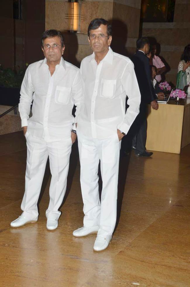 देशमुख परिवार में फिर मचा धमाल | संगीत समारोह की तस्‍वीरें