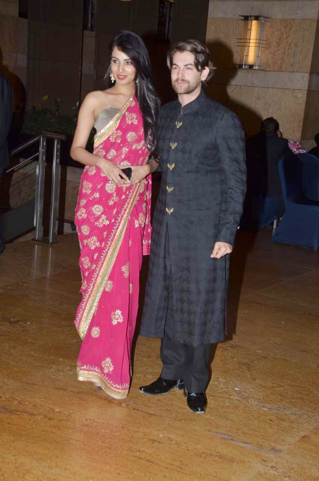 देशमुख परिवार में फिर मचा धमाल | संगीत समारोह की तस्‍वीरें