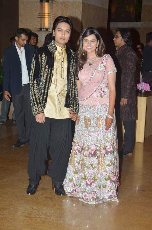 देशमुख परिवार में फिर मचा धमाल | संगीत समारोह की तस्‍वीरें