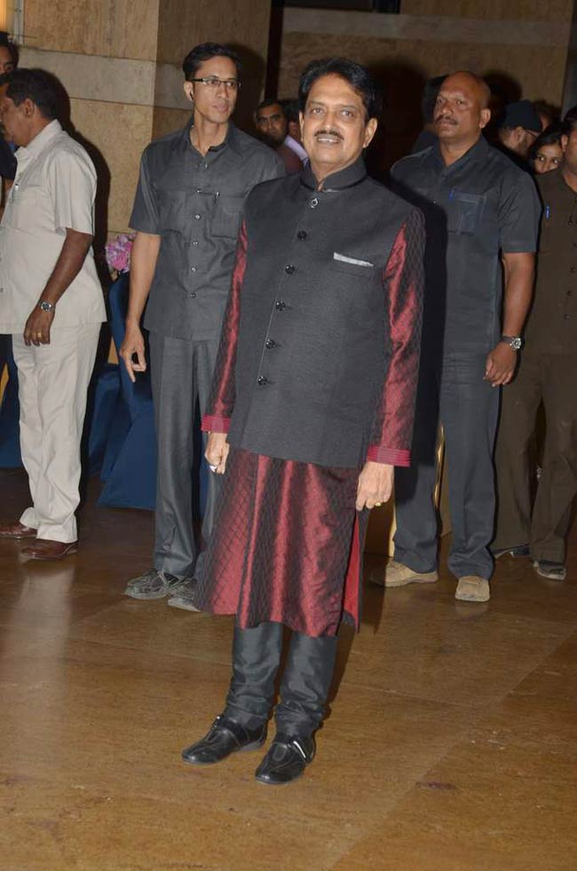 देशमुख परिवार में फिर मचा धमाल | संगीत समारोह की तस्‍वीरें