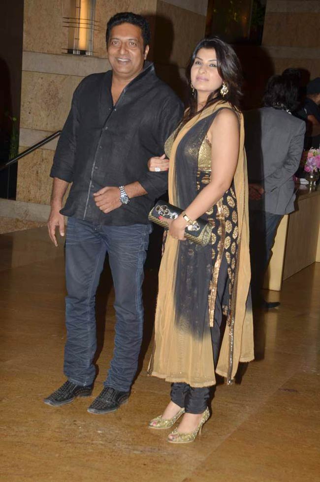 देशमुख परिवार में फिर मचा धमाल | संगीत समारोह की तस्‍वीरें