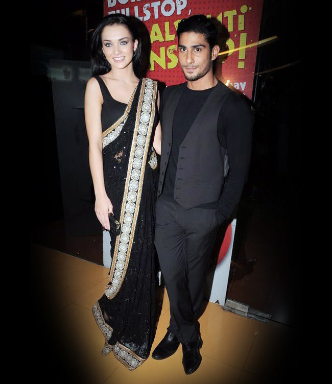 'एक दीवाना था' की स्‍क्रीनिंग पर जुटे सितारे | बोल्‍ड बालाएं