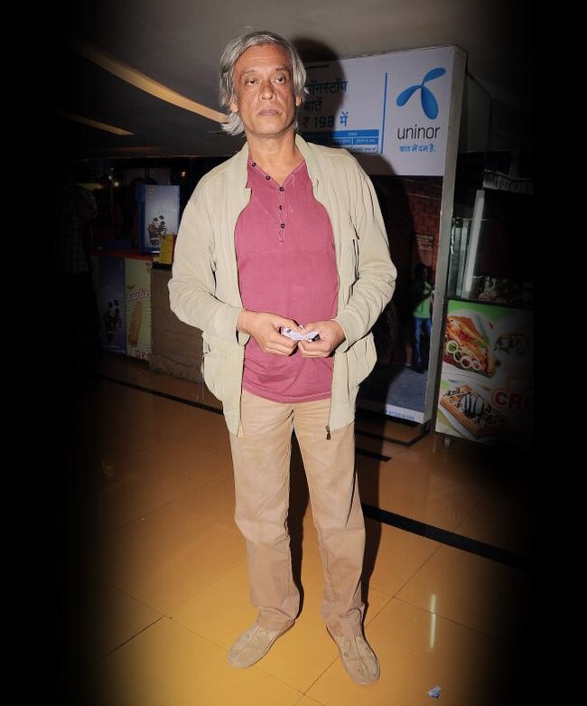 'एक दीवाना था' की स्‍क्रीनिंग पर जुटे सितारे | बोल्‍ड बालाएं