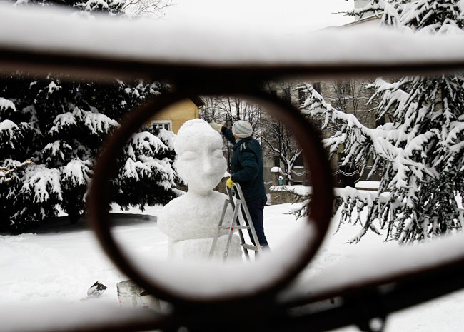 यूरोप में भारी बर्फबारी, आम जिंदगी प्रभावित
