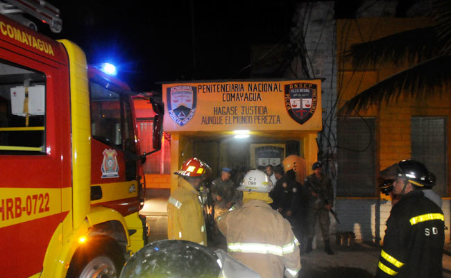 होंडुरास: आग लगने से 350 से अधिक कैदियों की मौत