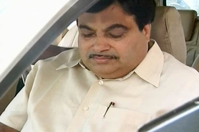 14 फरवरी 2012: तस्‍वीरों में देखें दिनभर की बड़ी खबरें | पढ़ें