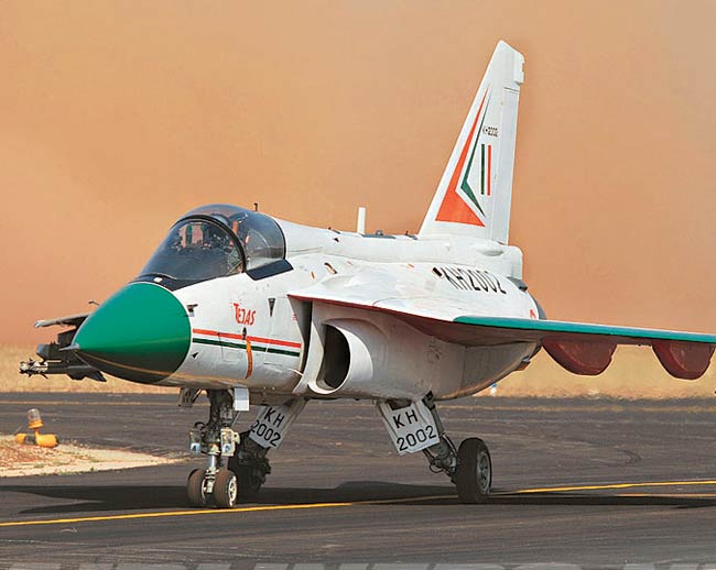 भारतीय वायुसेना के अहम लड़ाकू विमान | लड़ाकू विमान 'तेजस'