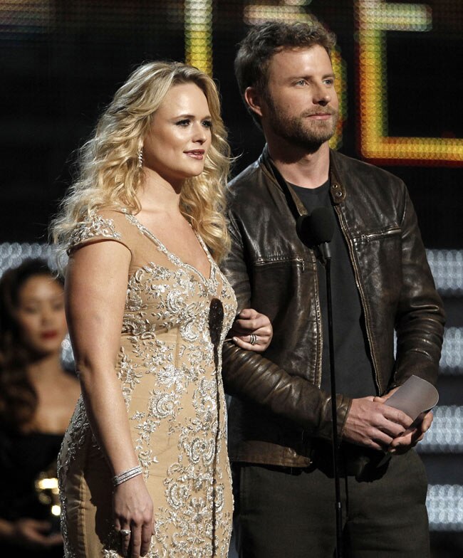 ग्रैमी अवॉर्ड्स समारोह में पहुंचे संगीत जगत के दिग्गज