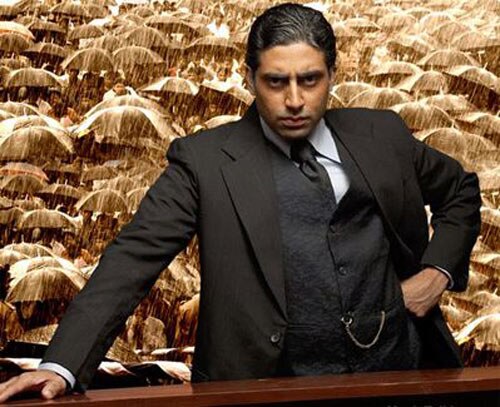 रियल लाइफ को रील में उतारने में जुटा बॉलीवुड | हिट फिल्‍में