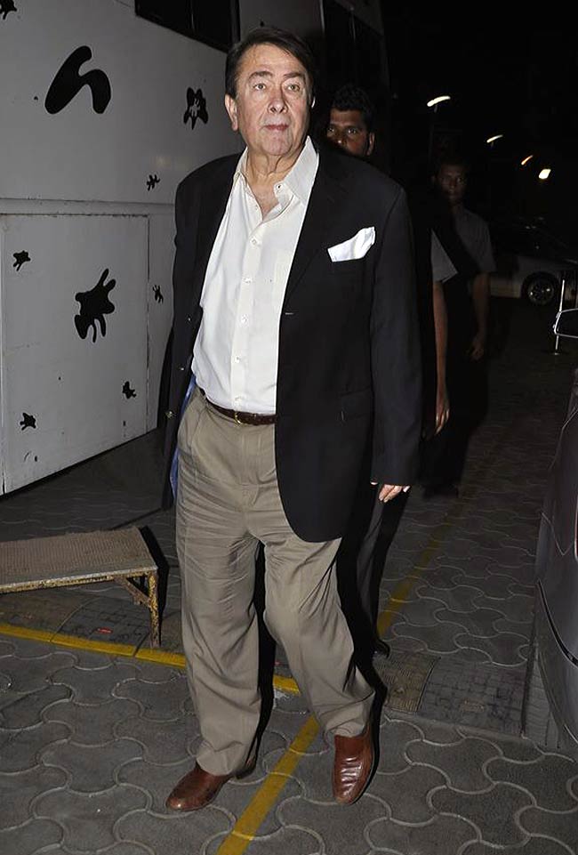 'हाउसफुल-2: द डर्टी डजन' का फर्स्‍ट लुक लॉन्‍च | जिस्‍म दिखाने की होड