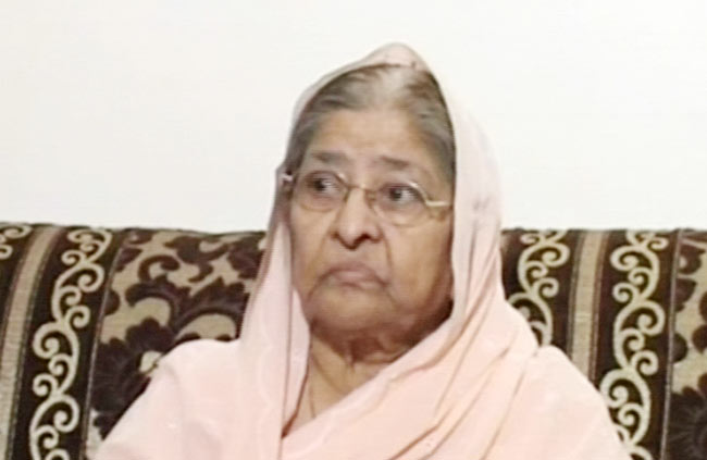 15 फरवरी 2012: तस्‍वीरों में देखें दिनभर की बड़ी खबरें | पढ़ें